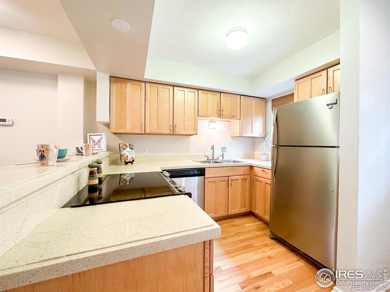 MLS Image #2 for 726  julian circle,lafayette, Colorado