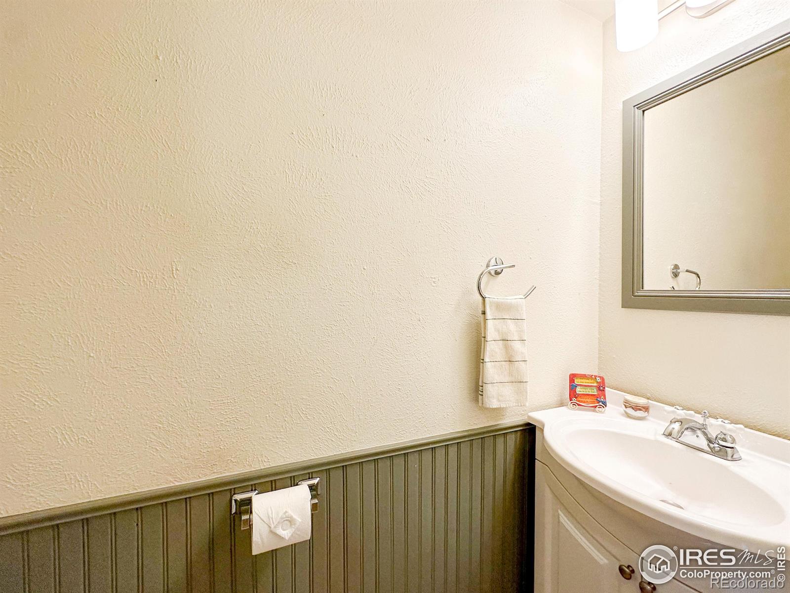 MLS Image #5 for 726  julian circle,lafayette, Colorado