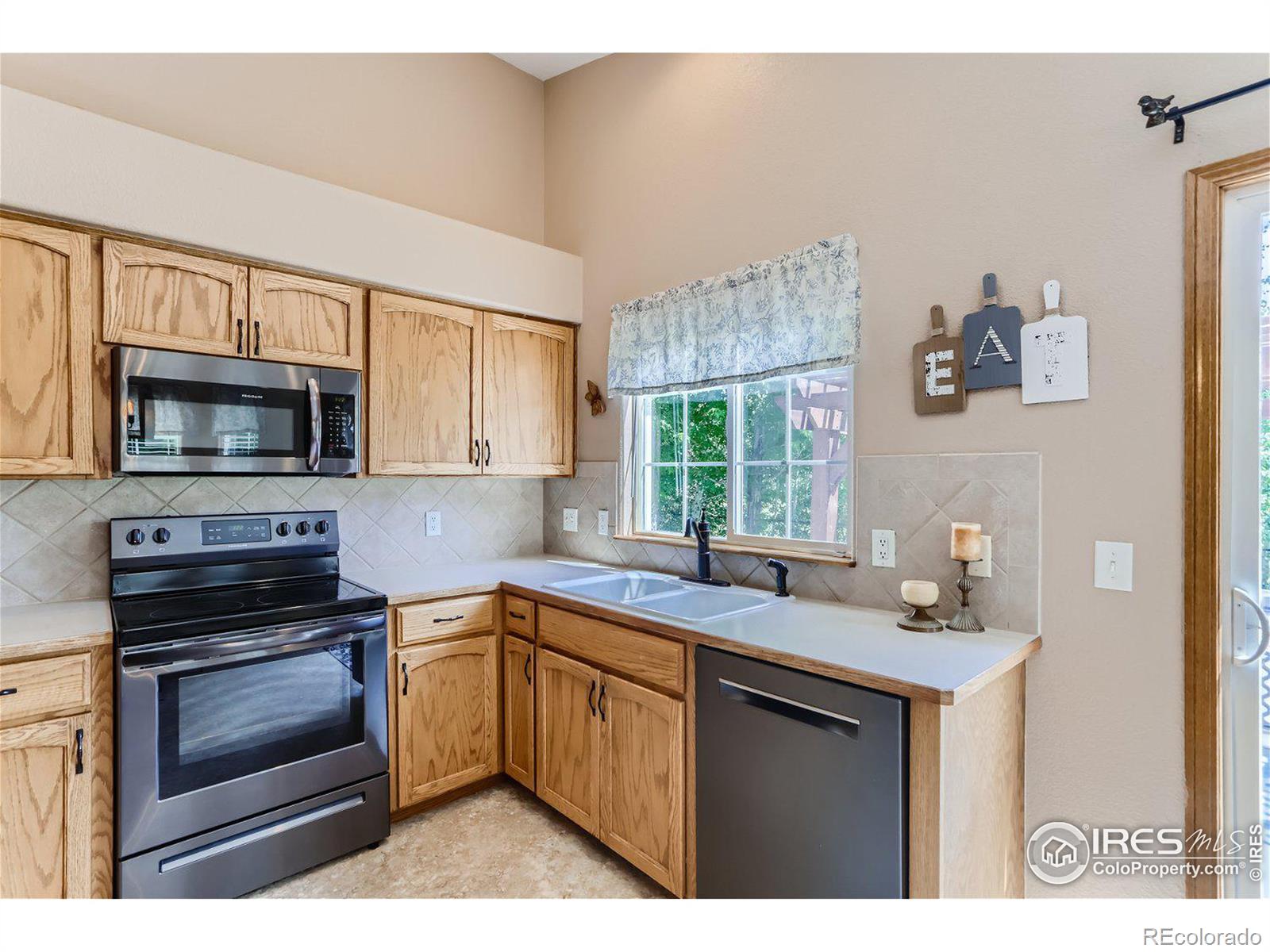 MLS Image #7 for 1500  warbler street,loveland, Colorado