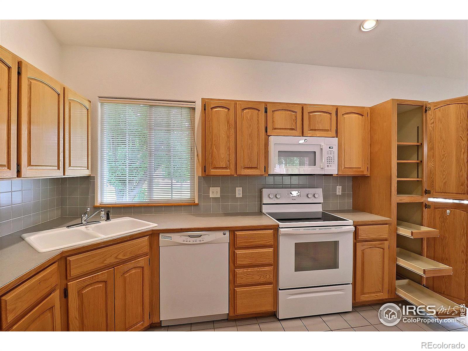 MLS Image #10 for 2362  woody creek circle,loveland, Colorado