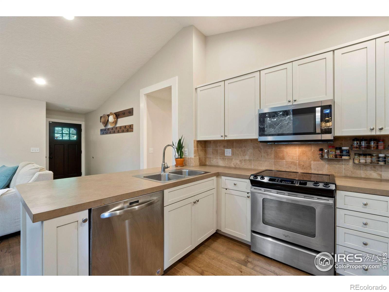 MLS Image #7 for 2113  keywood court,fort collins, Colorado