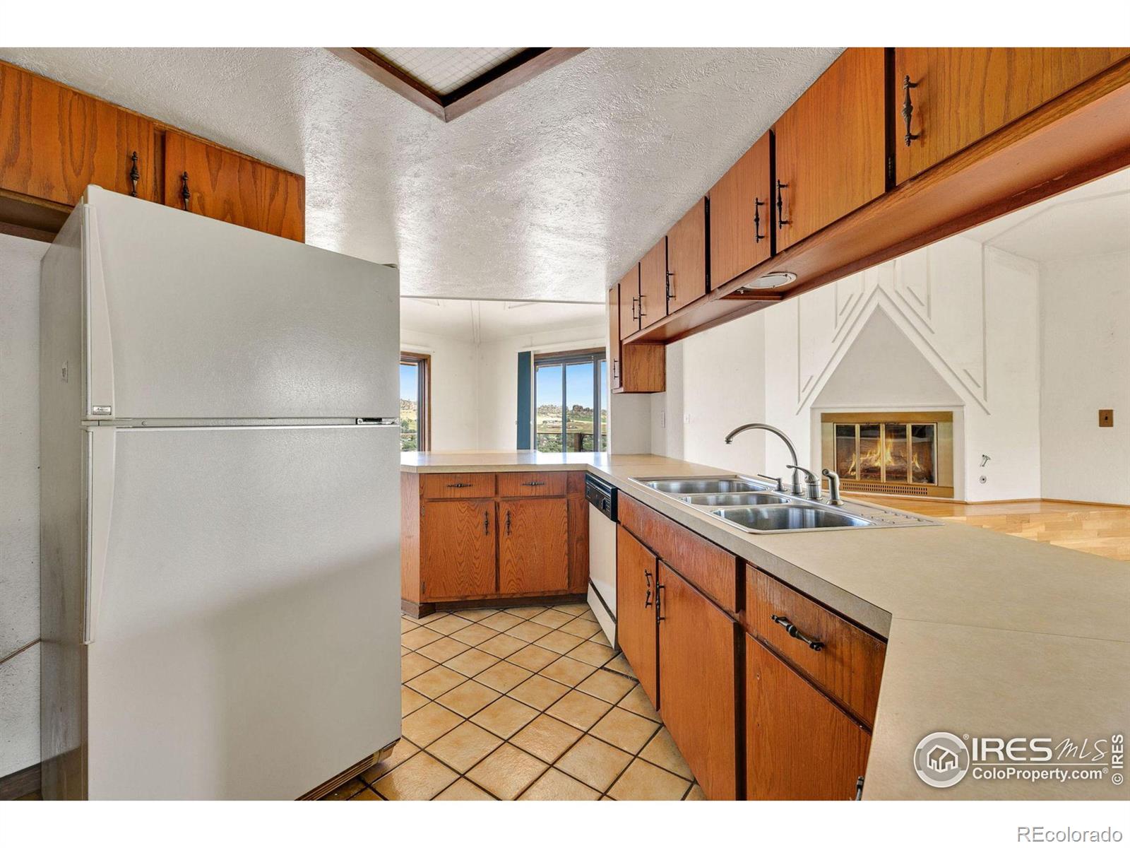 MLS Image #11 for 3008  elevado court,loveland, Colorado