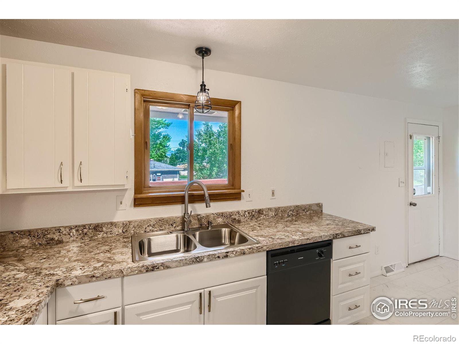 MLS Image #11 for 903 s tyler avenue,loveland, Colorado