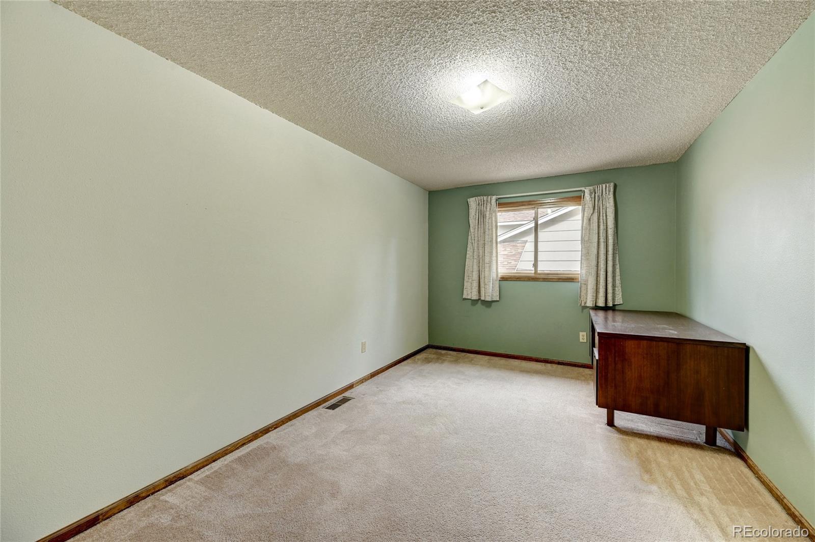 MLS Image #14 for 338 e 42nd street,loveland, Colorado