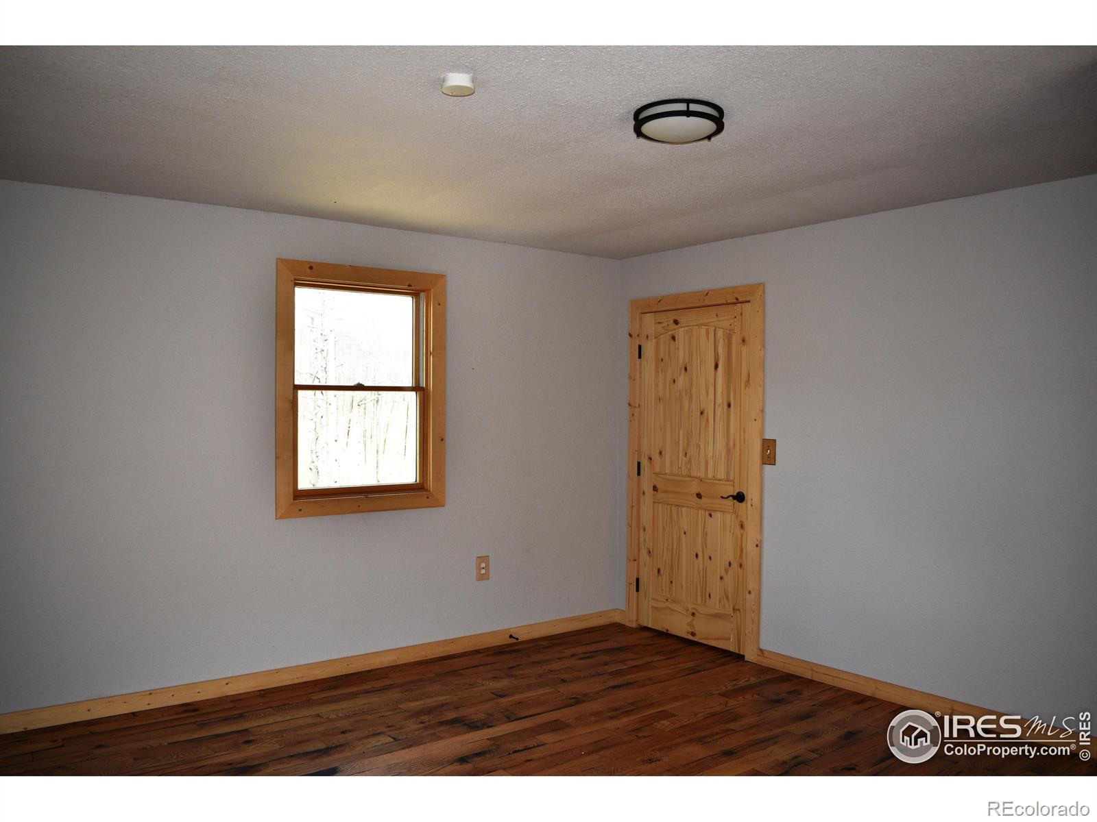 MLS Image #31 for 500  powder horn trail,bellvue, Colorado