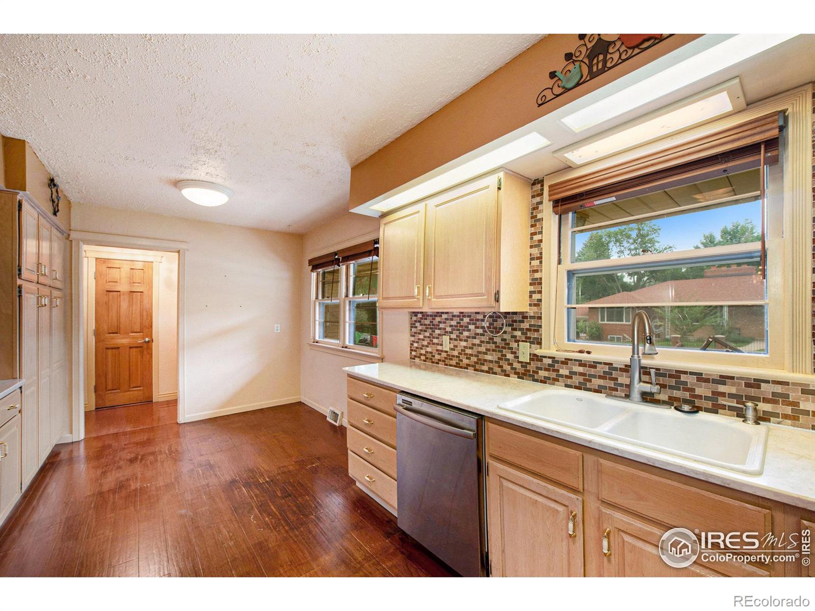 MLS Image #8 for 1925  montview drive,greeley, Colorado