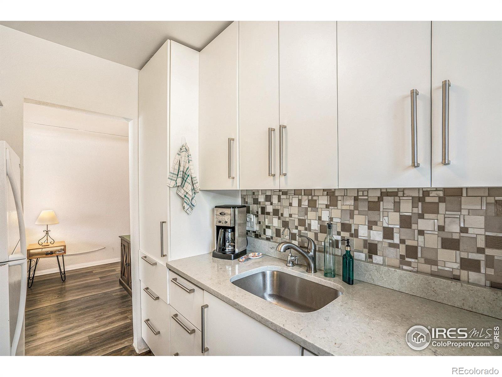 MLS Image #5 for 85 n grant street,denver, Colorado