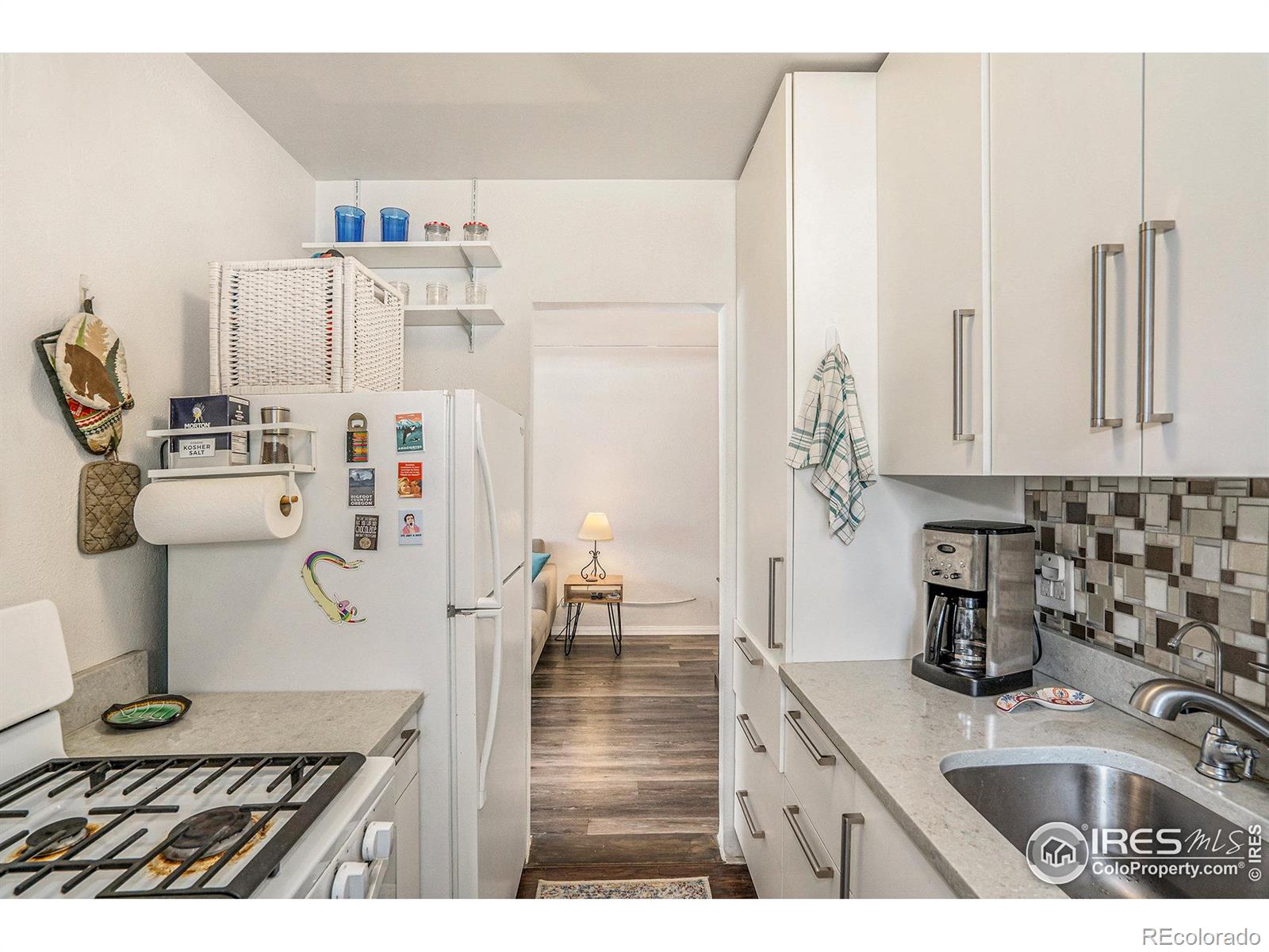 MLS Image #7 for 85 n grant street,denver, Colorado