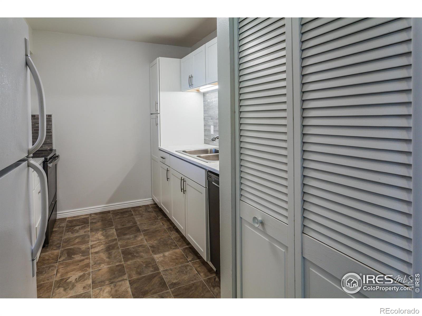 MLS Image #12 for 801 e drake road,fort collins, Colorado