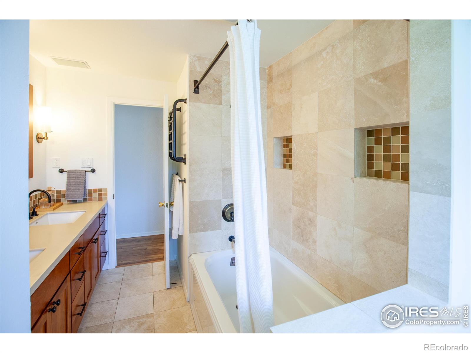 MLS Image #13 for 2465  glenwood drive,boulder, Colorado