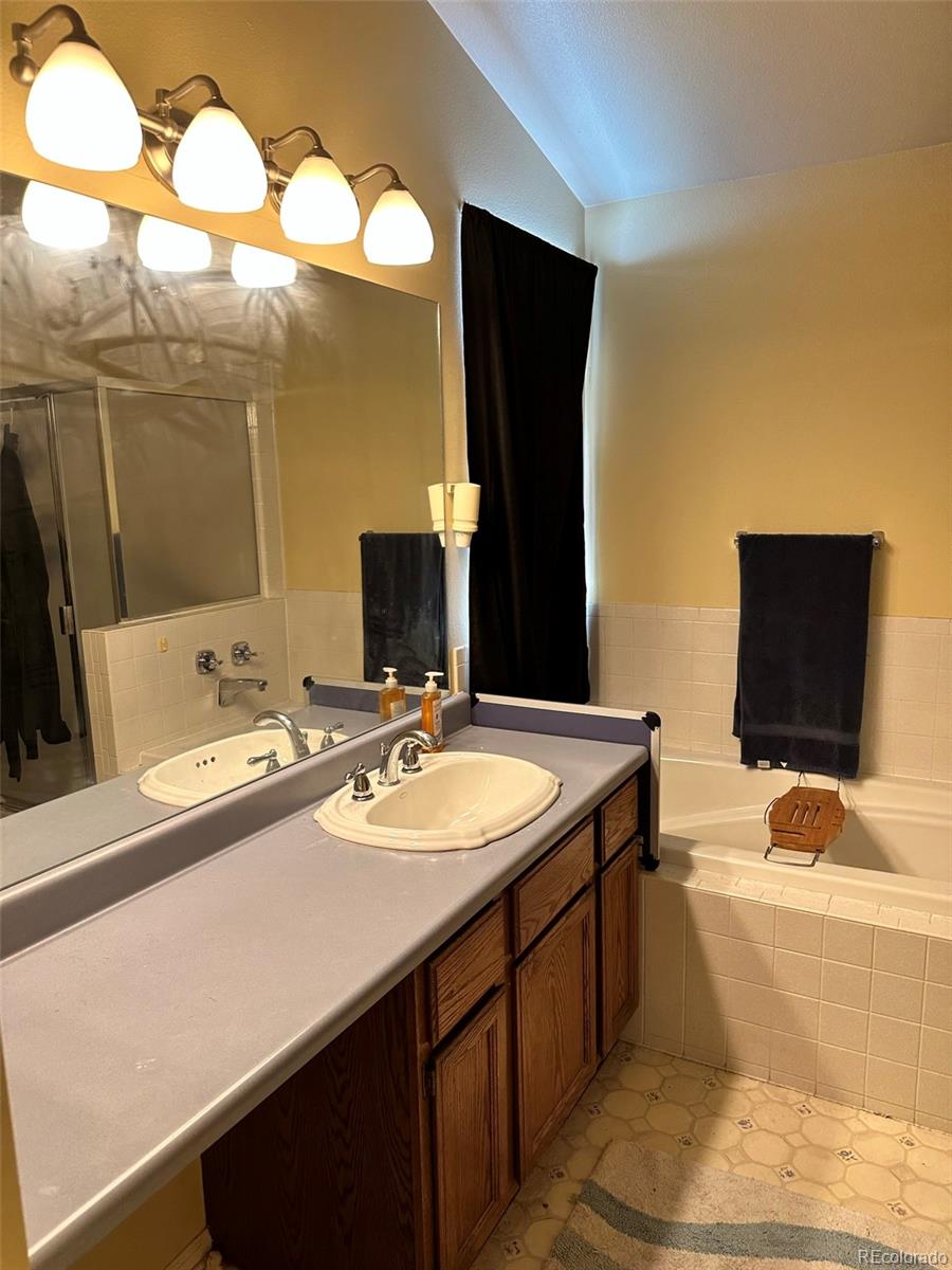 MLS Image #5 for 3107 s ulster street,denver, Colorado
