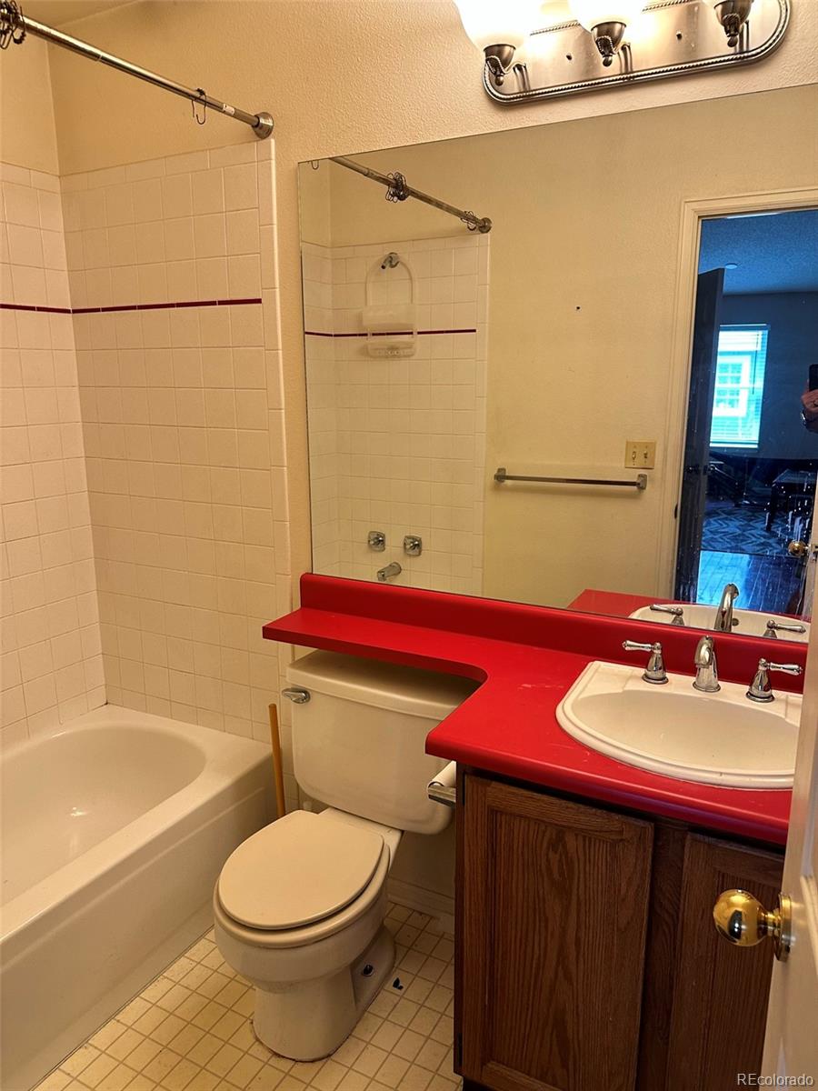 MLS Image #6 for 3107 s ulster street,denver, Colorado