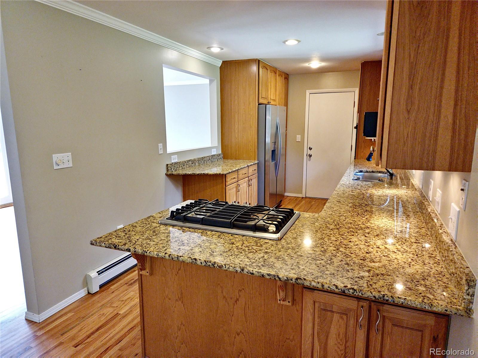 MLS Image #8 for 2572 s holly place,denver, Colorado