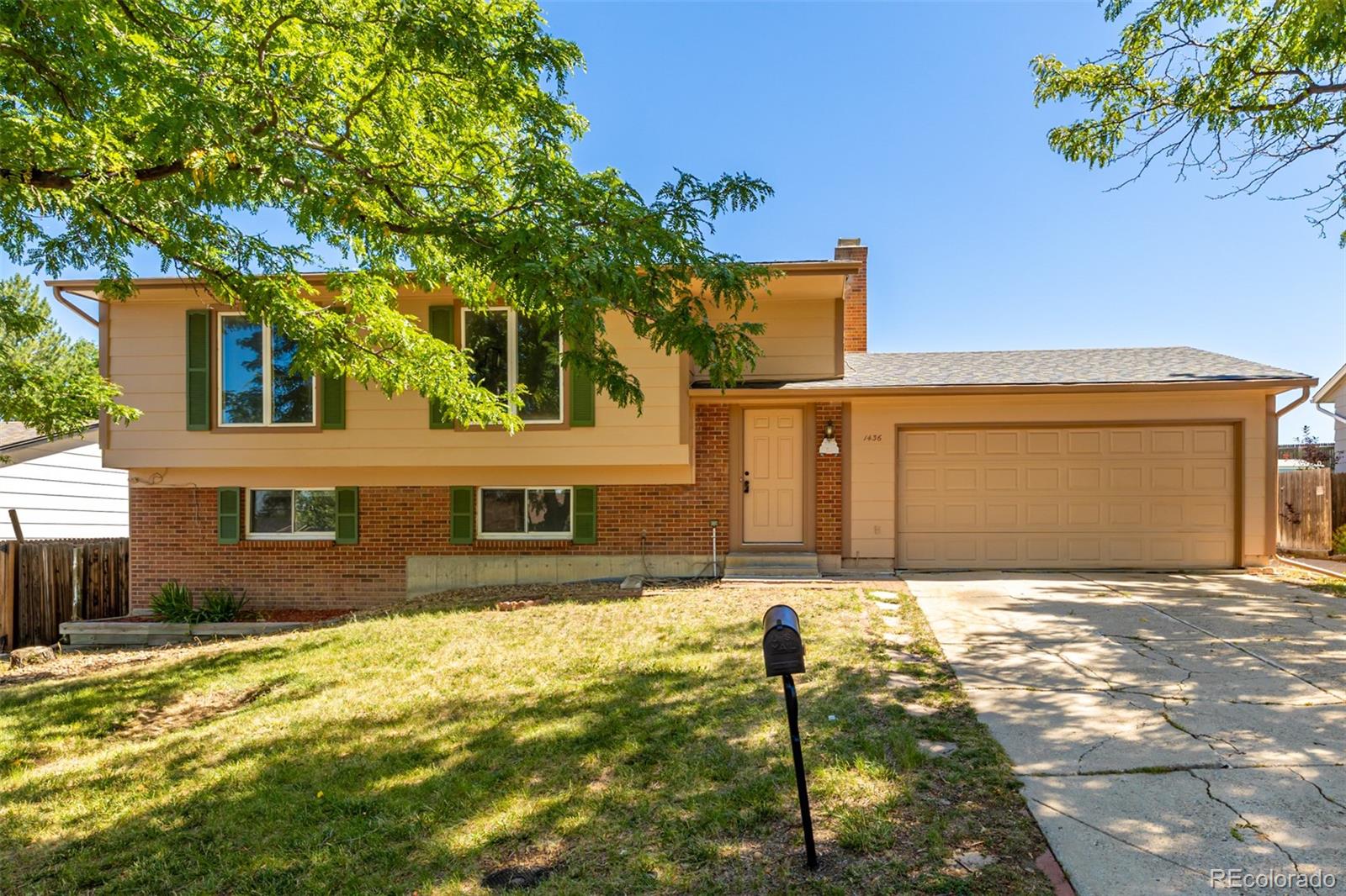 MLS Image #0 for 1436 s olathe way,aurora, Colorado