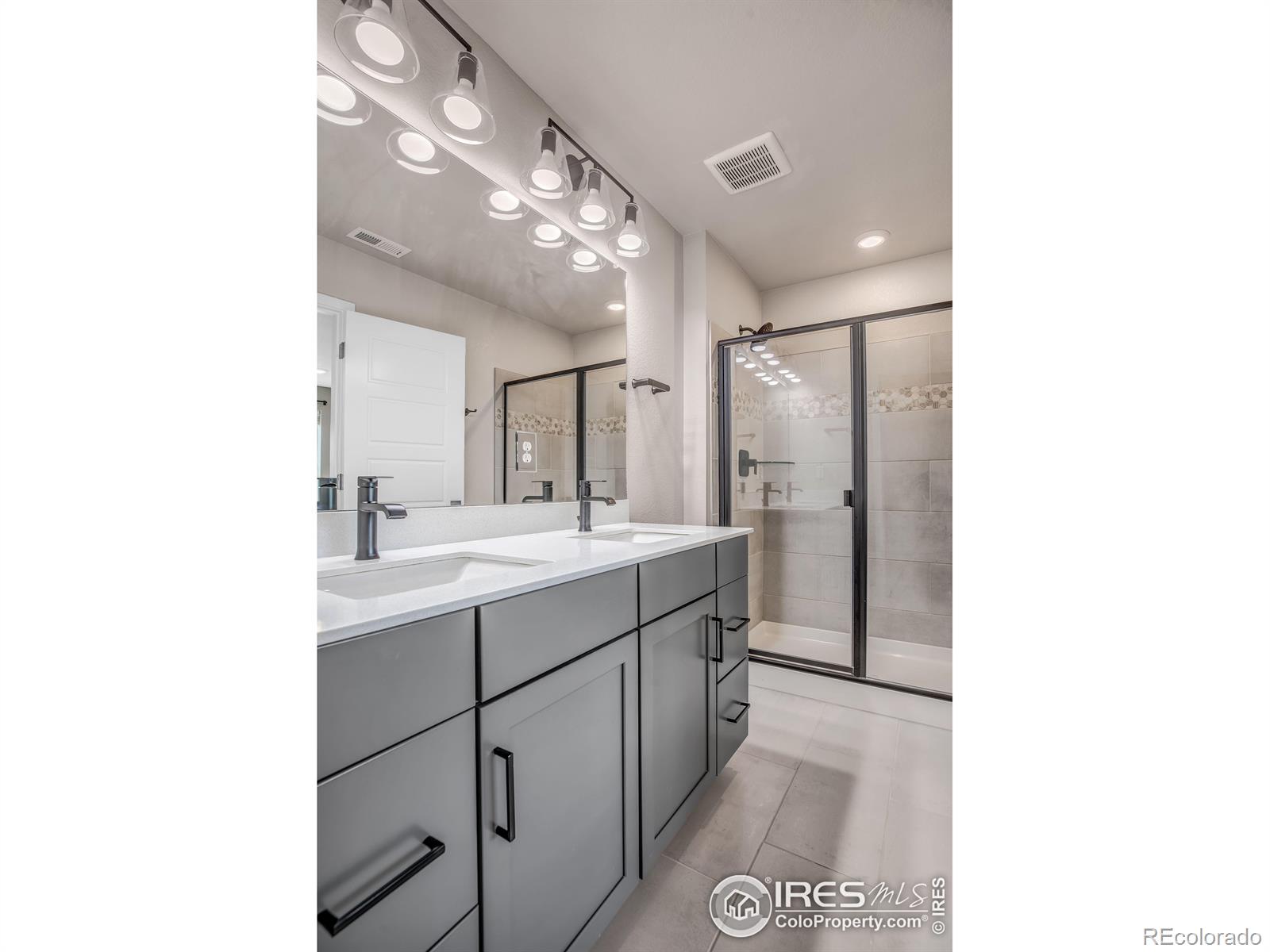 MLS Image #14 for 8355  holman street,arvada, Colorado