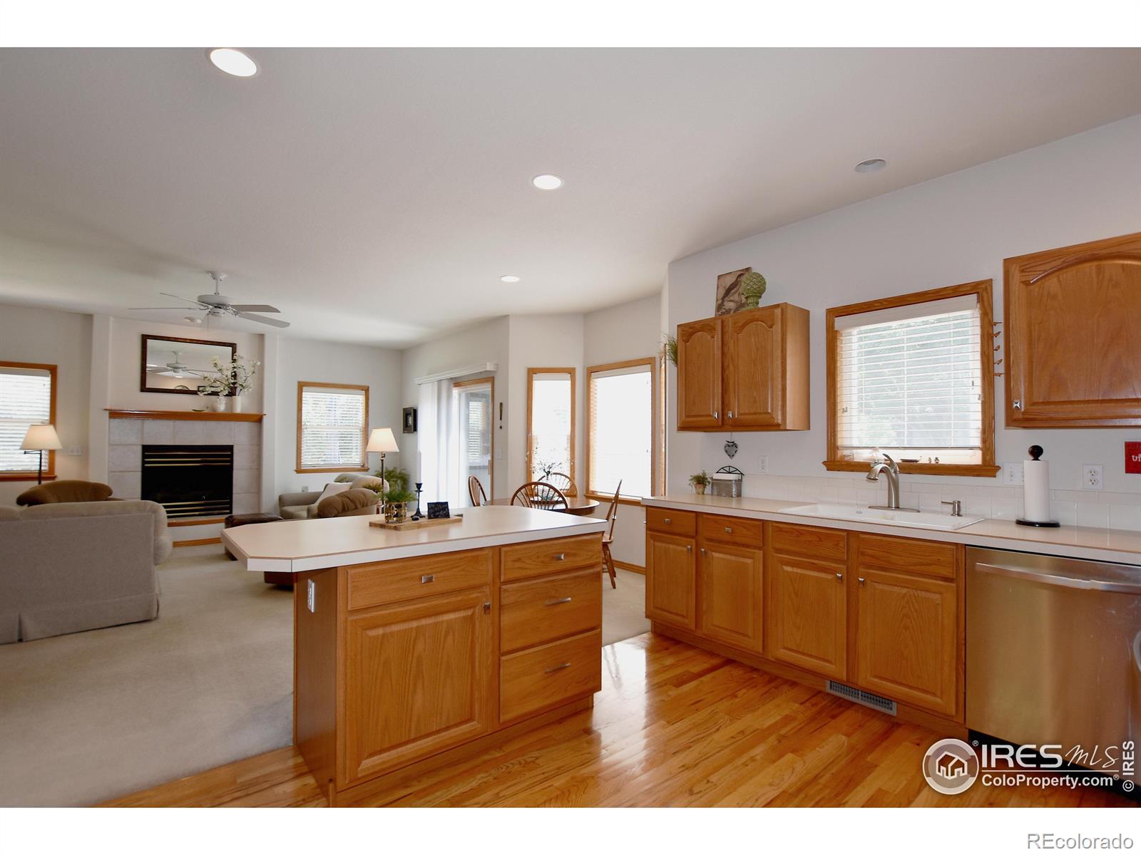 MLS Image #12 for 2107  bronson court,fort collins, Colorado