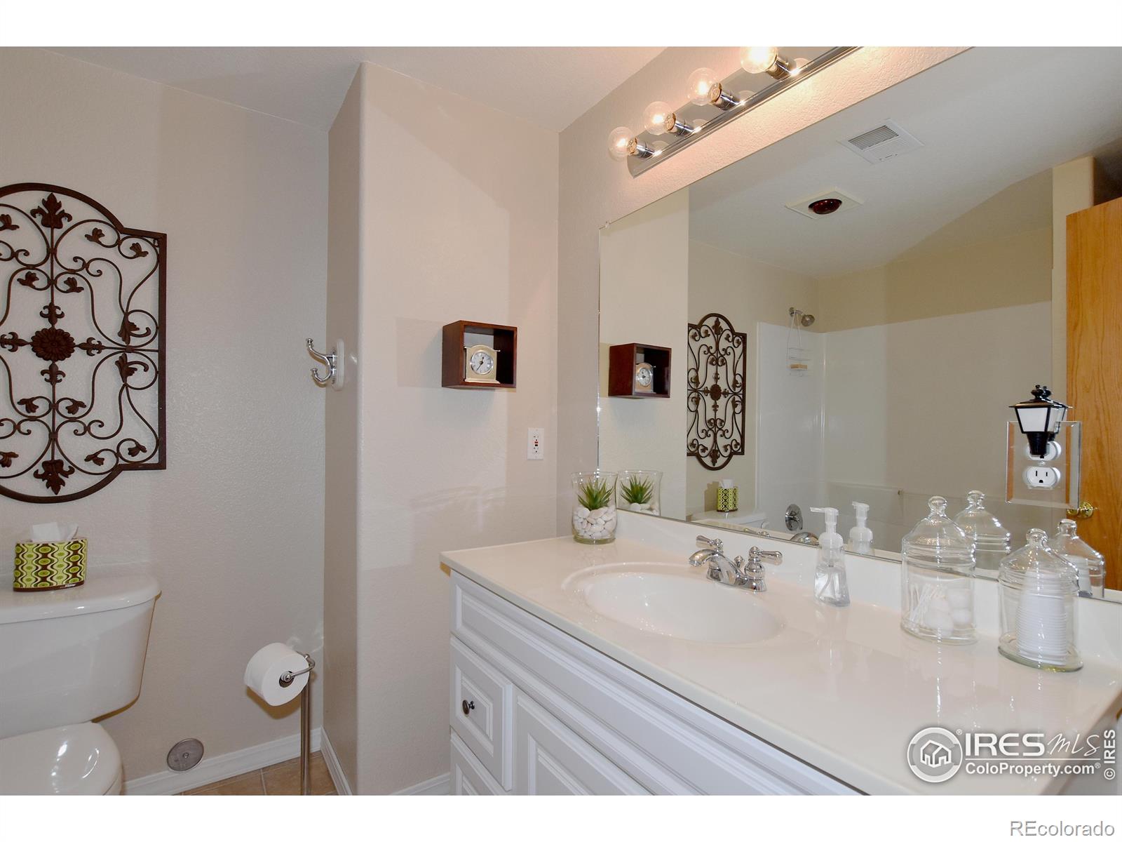 MLS Image #26 for 2107  bronson court,fort collins, Colorado