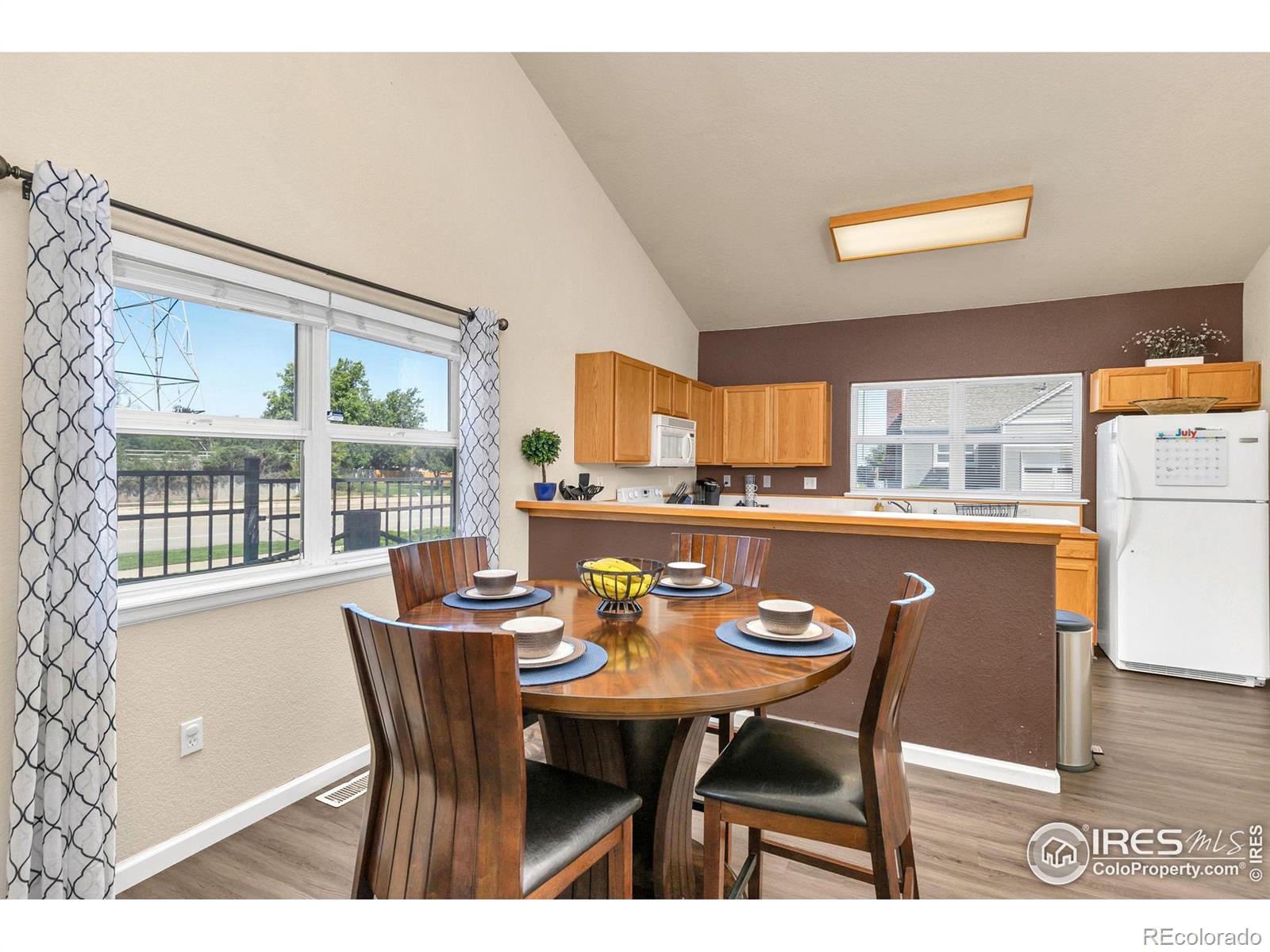 MLS Image #10 for 15555 e 40th avenue,denver, Colorado