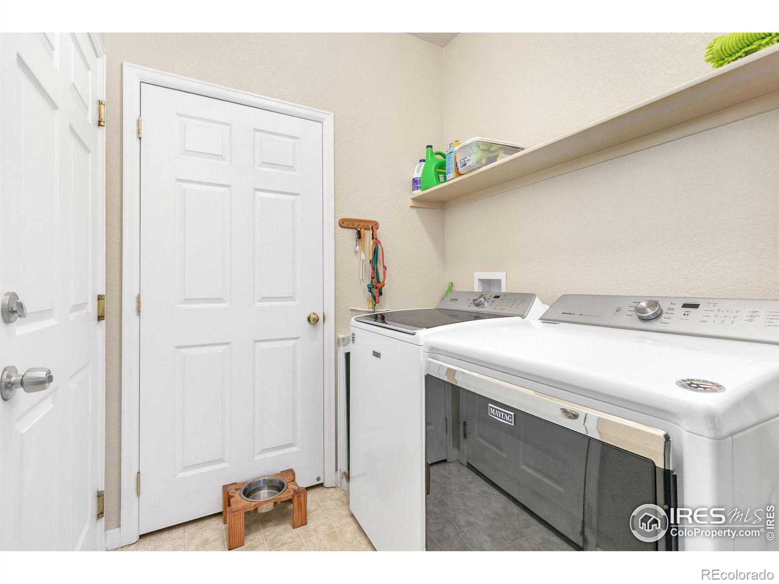 MLS Image #17 for 15555 e 40th avenue,denver, Colorado