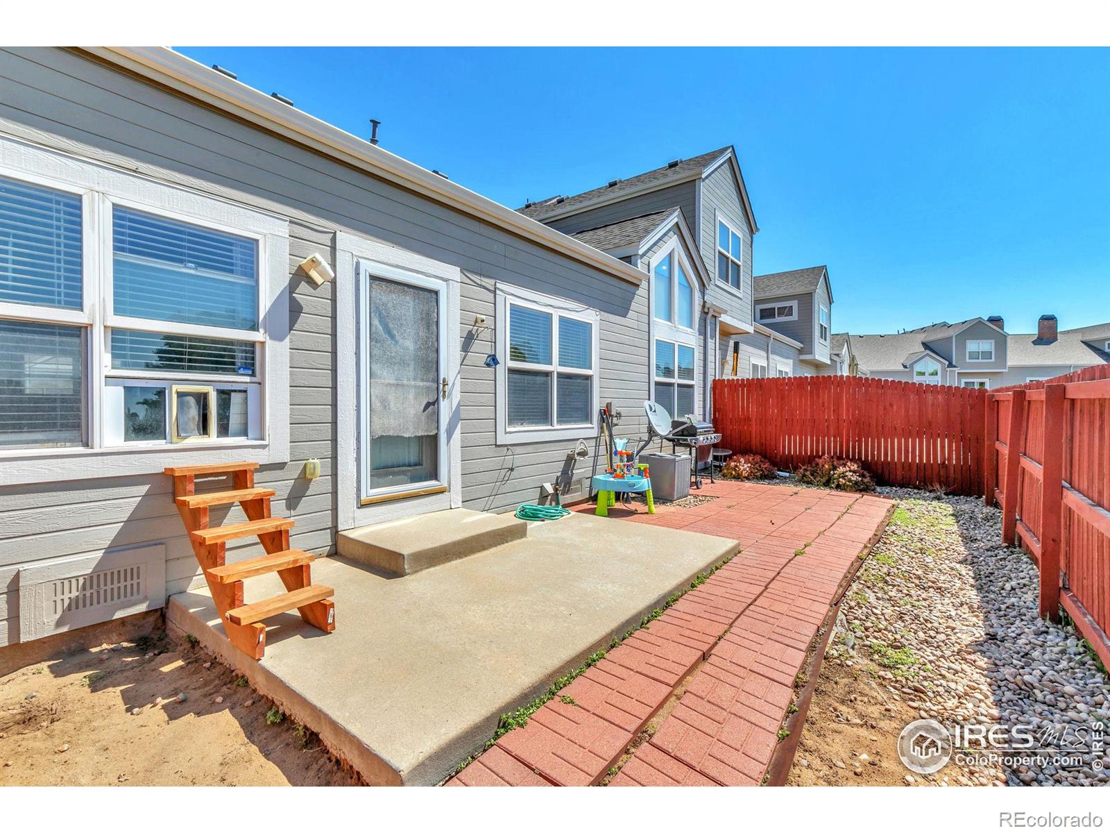 MLS Image #26 for 15555 e 40th avenue,denver, Colorado