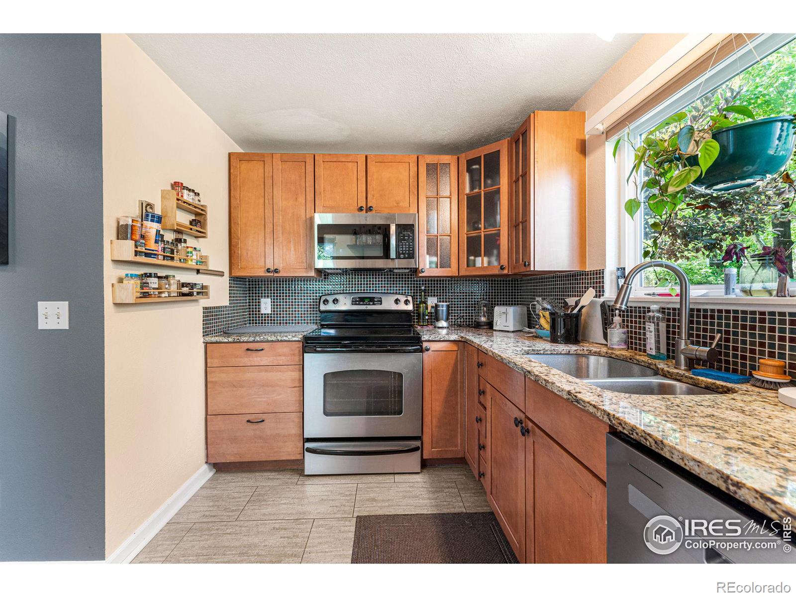 MLS Image #12 for 3230  redstone lane,boulder, Colorado