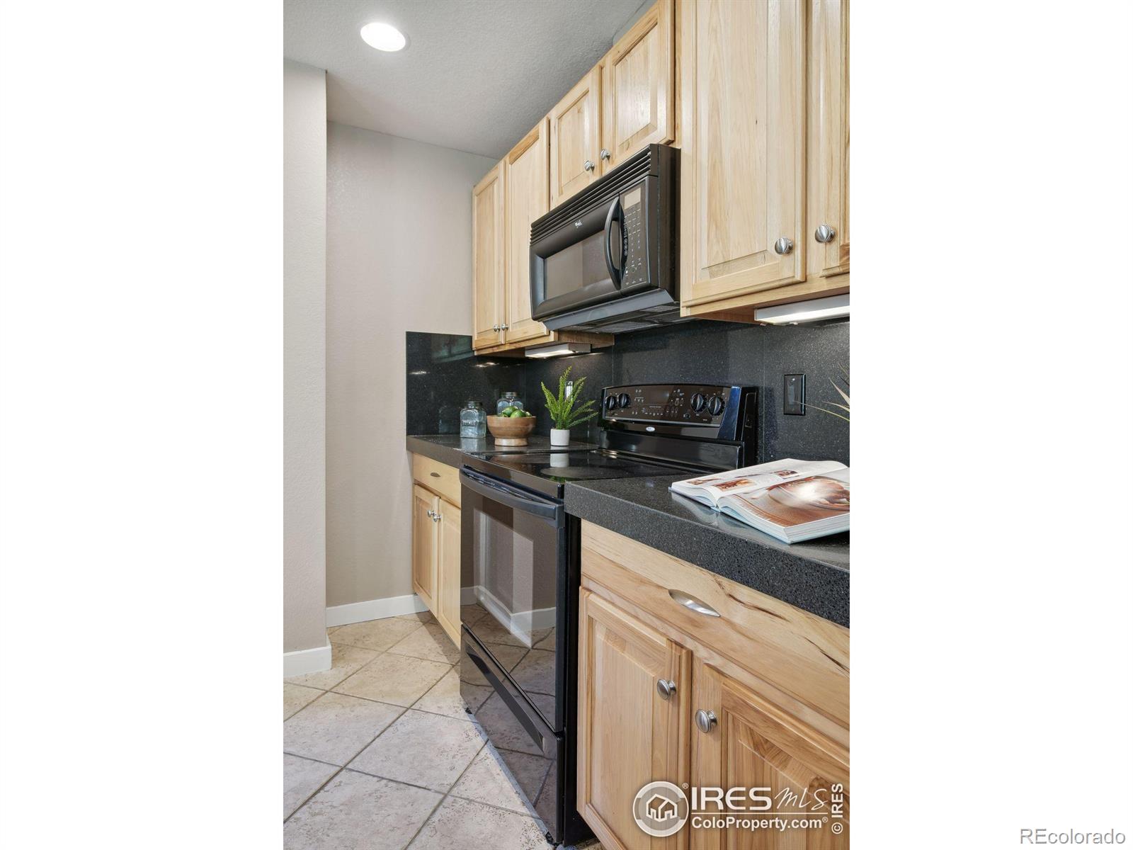 MLS Image #10 for 2697  hedgerow circle,lafayette, Colorado