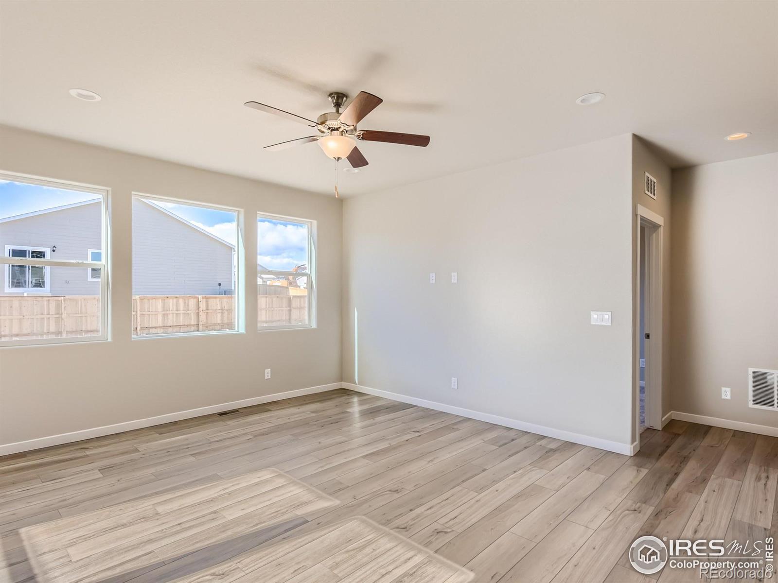 MLS Image #4 for 831  emerald lakes street,severance, Colorado