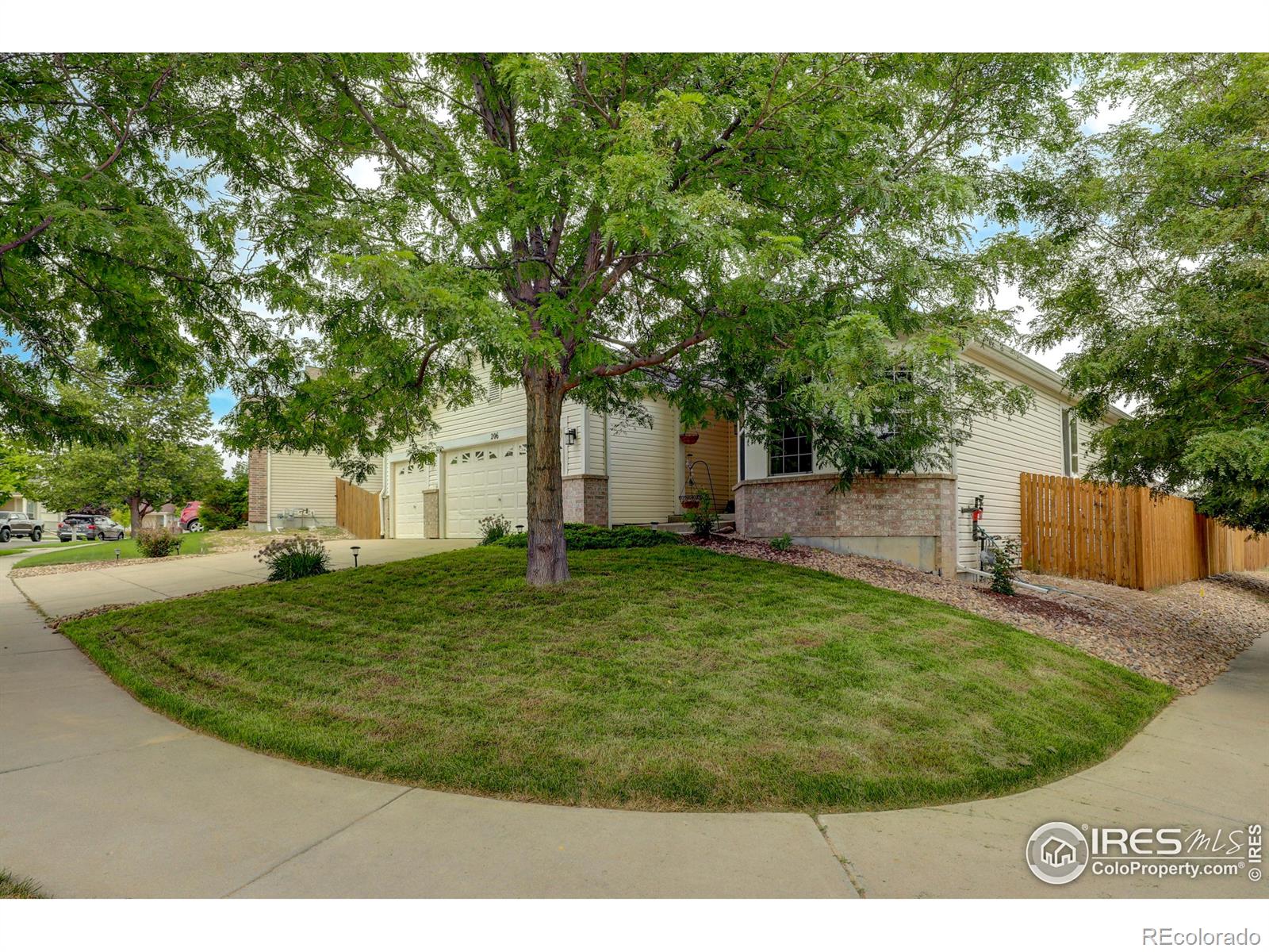 CMA Image for 206  homestead way,Brighton, Colorado