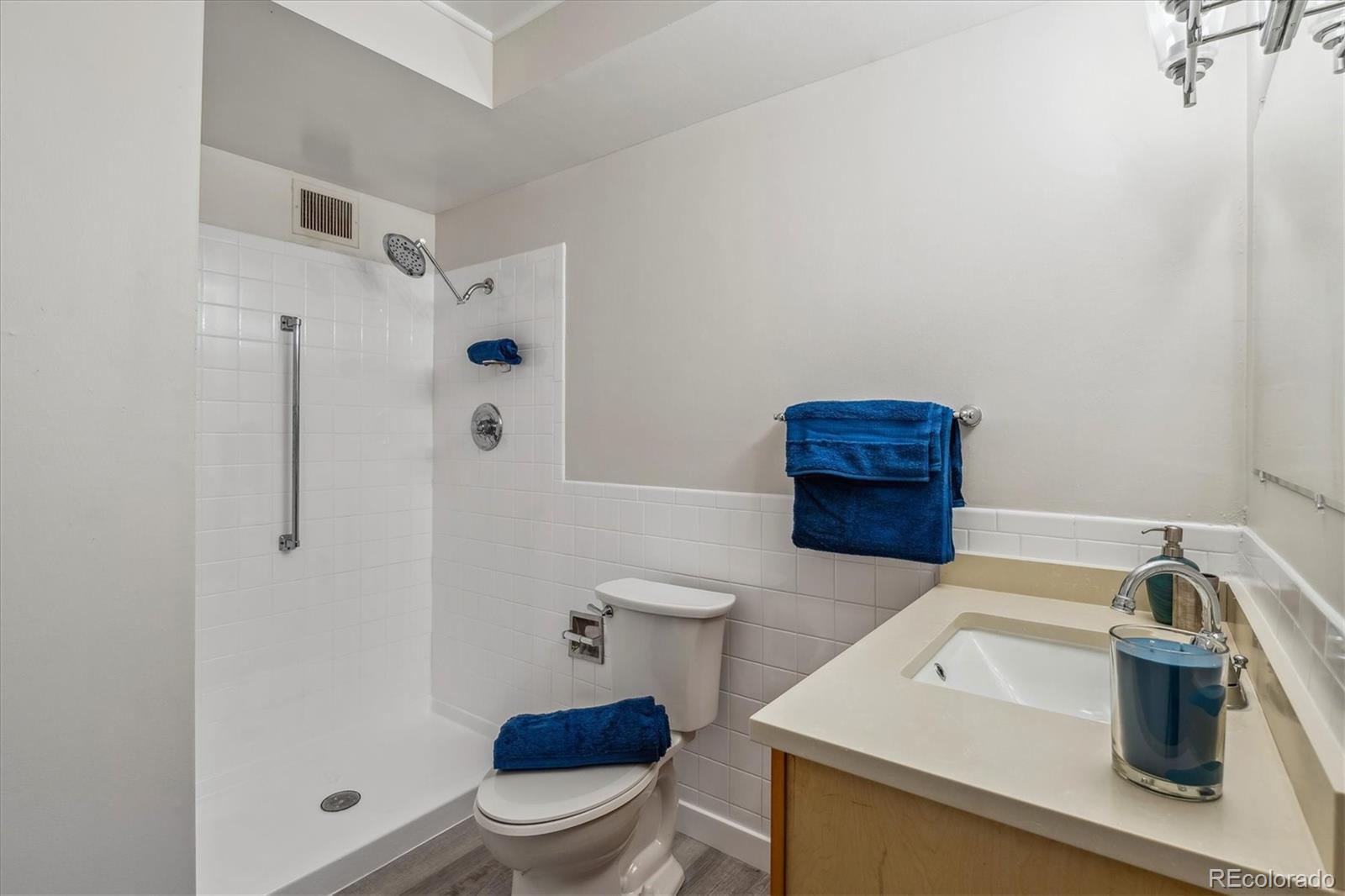 MLS Image #16 for 650 s alton way 7a,denver, Colorado