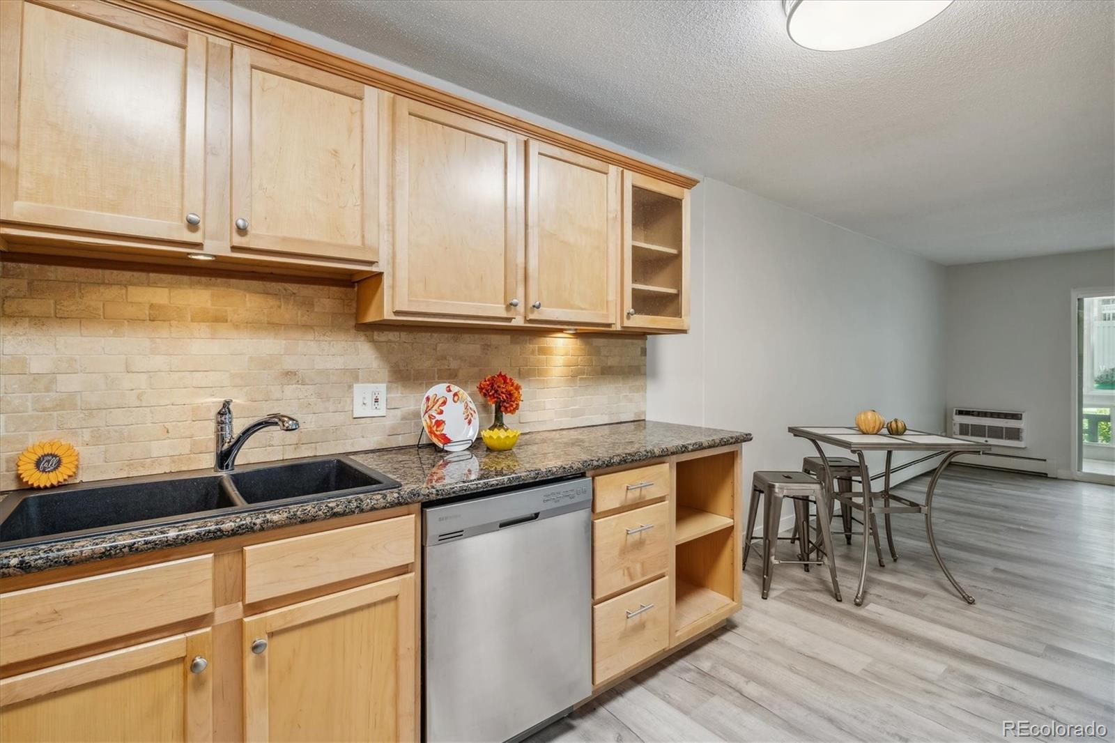 MLS Image #3 for 650 s alton way 7a,denver, Colorado