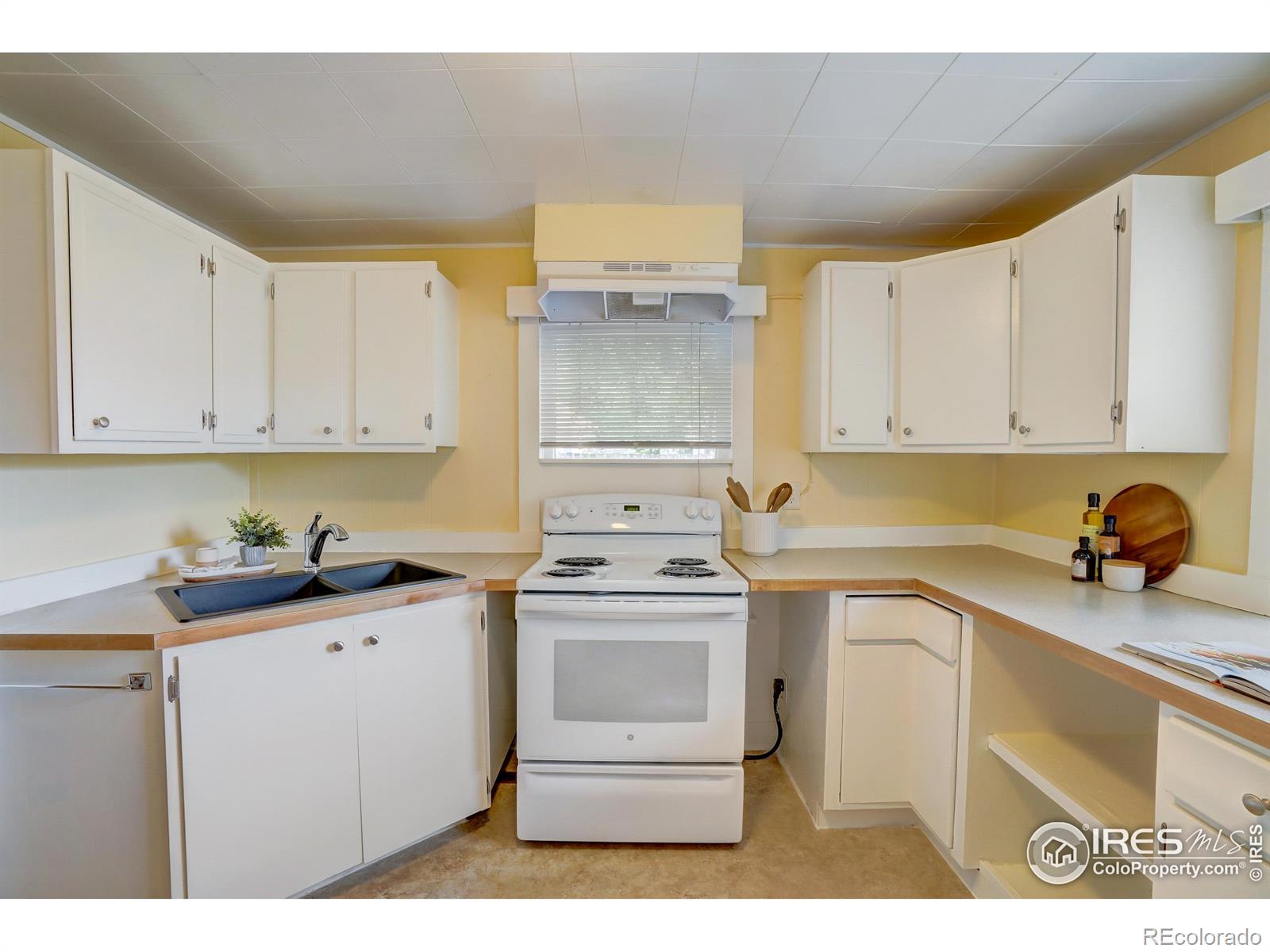 MLS Image #10 for 153 w 2nd street,loveland, Colorado