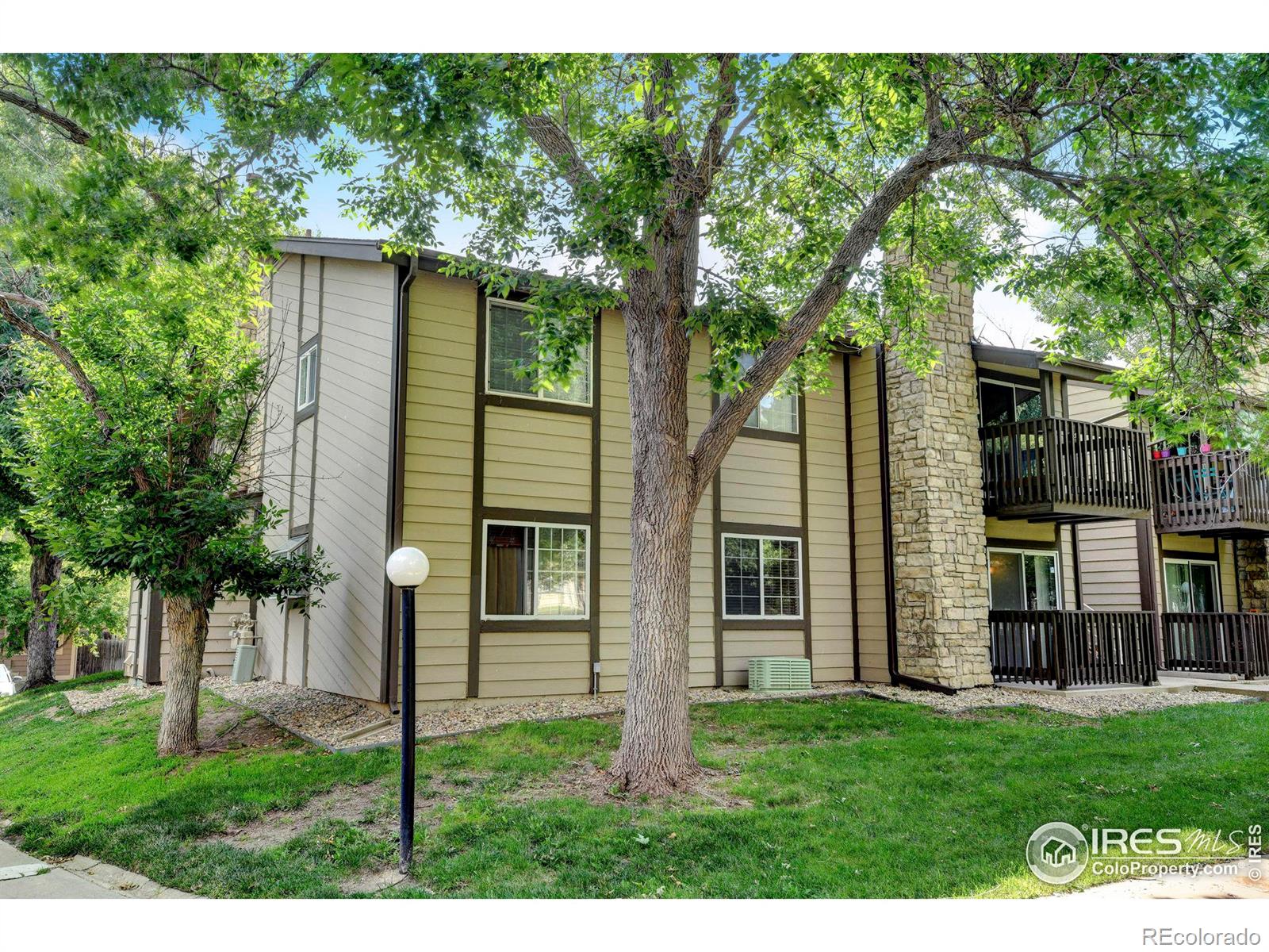 MLS Image #27 for 1854 s pitkin circle,aurora, Colorado