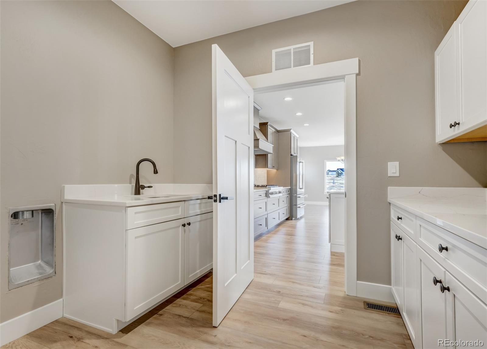 MLS Image #14 for 11921  woodridge terrace,colorado springs, Colorado