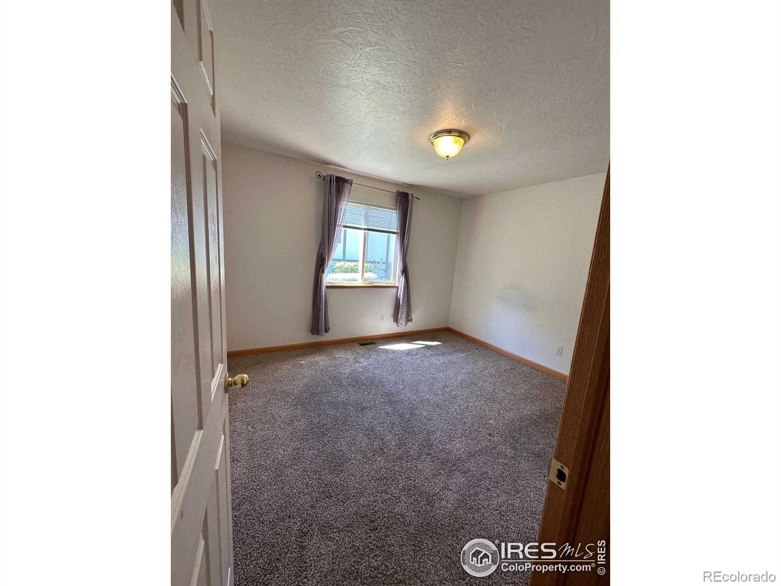 MLS Image #12 for 910  52nd avenue,greeley, Colorado