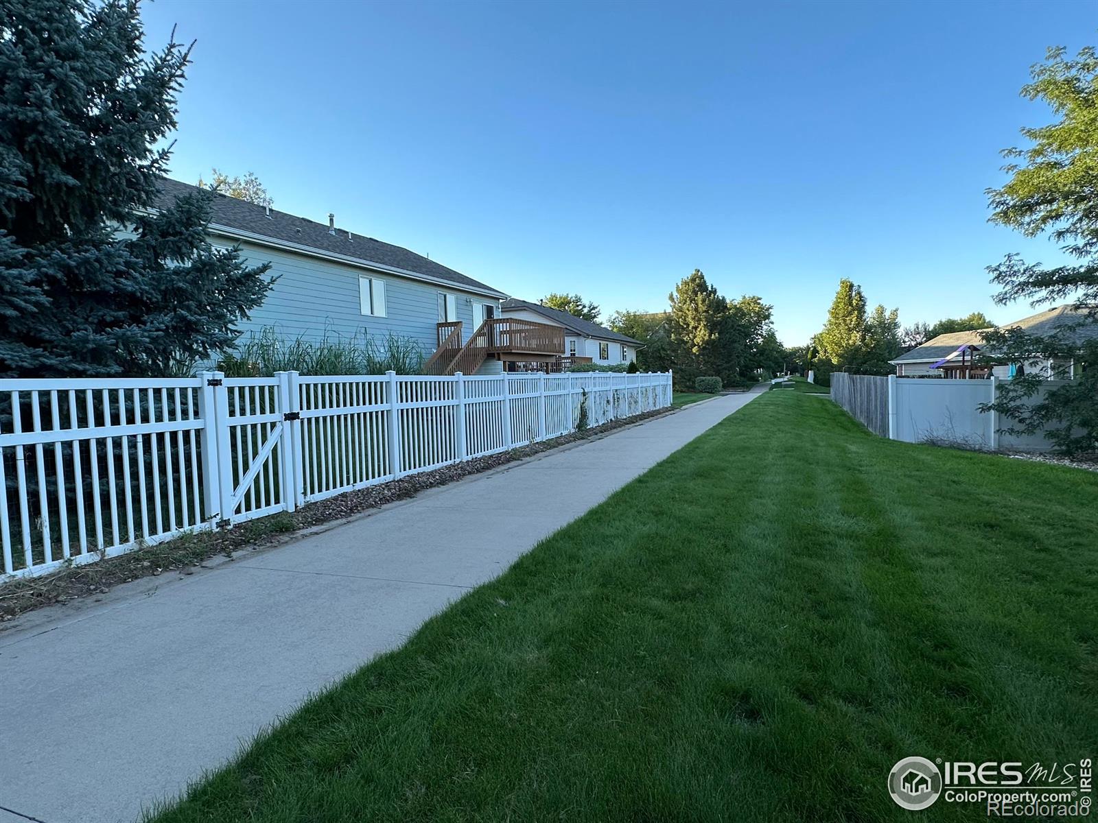 MLS Image #3 for 910  52nd avenue,greeley, Colorado