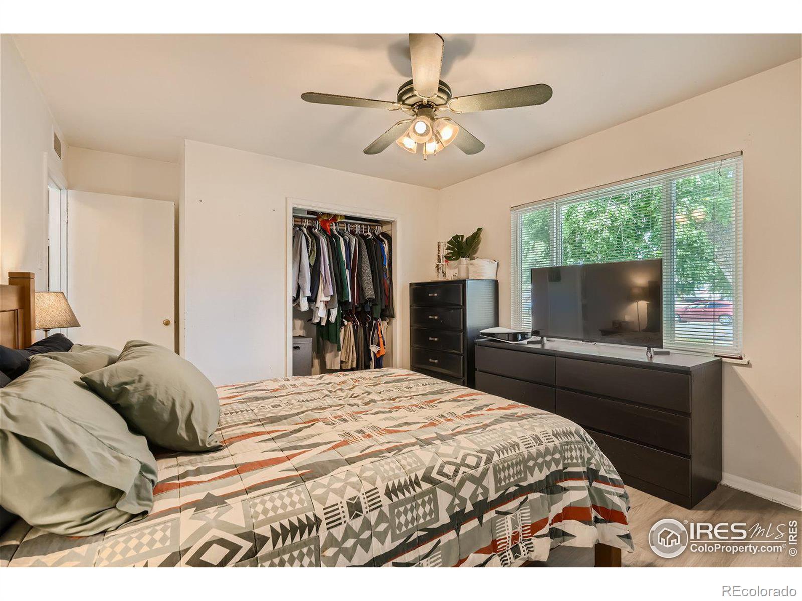 MLS Image #13 for 3017 s grape way,denver, Colorado