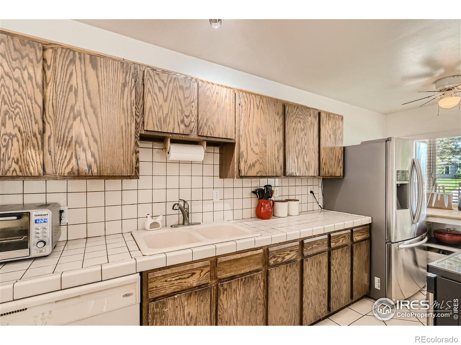 MLS Image #9 for 3017 s grape way,denver, Colorado