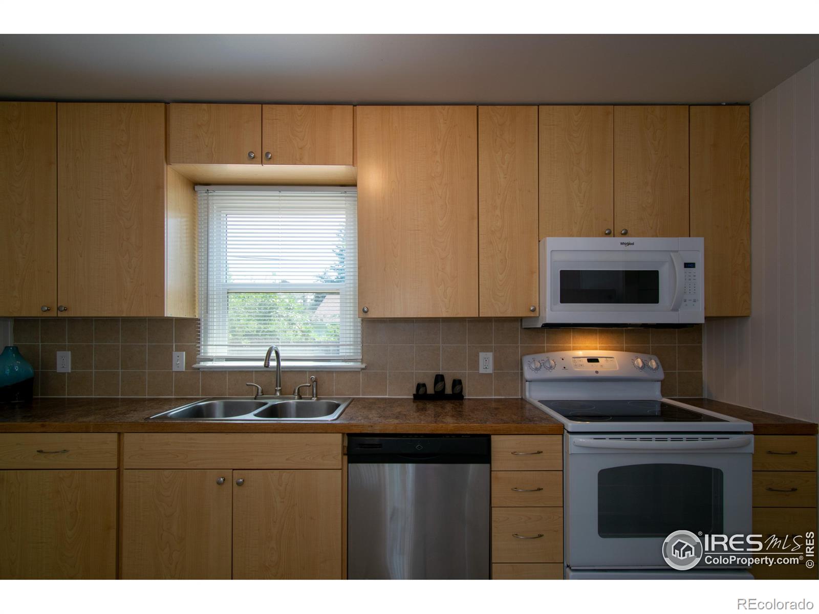 MLS Image #5 for 504  hanna street,fort collins, Colorado