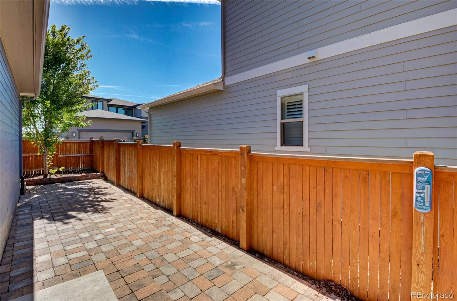 MLS Image #20 for 8668 e 54th place,denver, Colorado