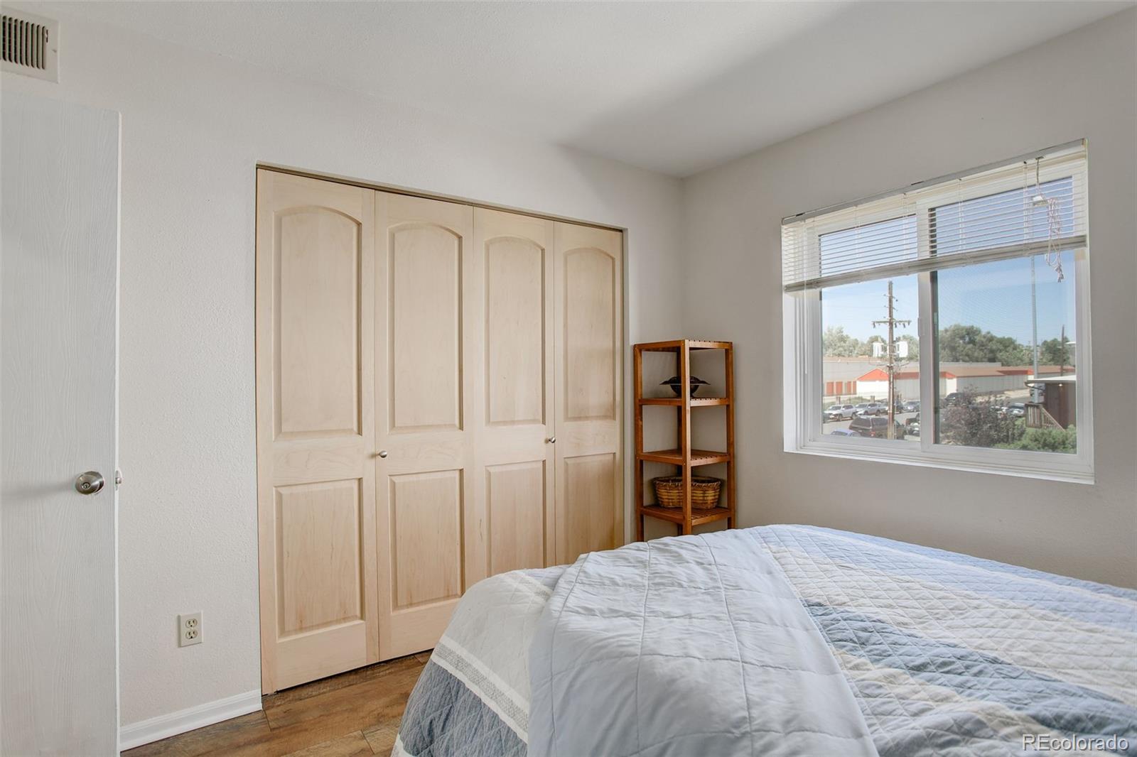 MLS Image #12 for 4661 s decatur street,englewood, Colorado