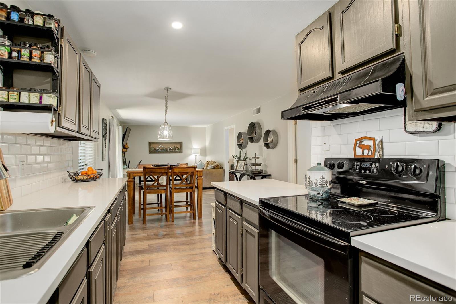 MLS Image #6 for 4661 s decatur street,englewood, Colorado