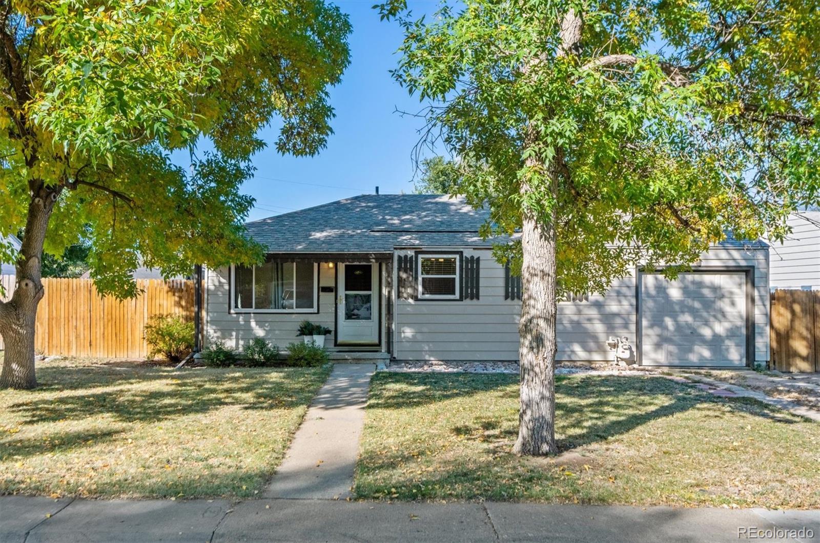 MLS Image #0 for 1121  hillside street,aurora, Colorado