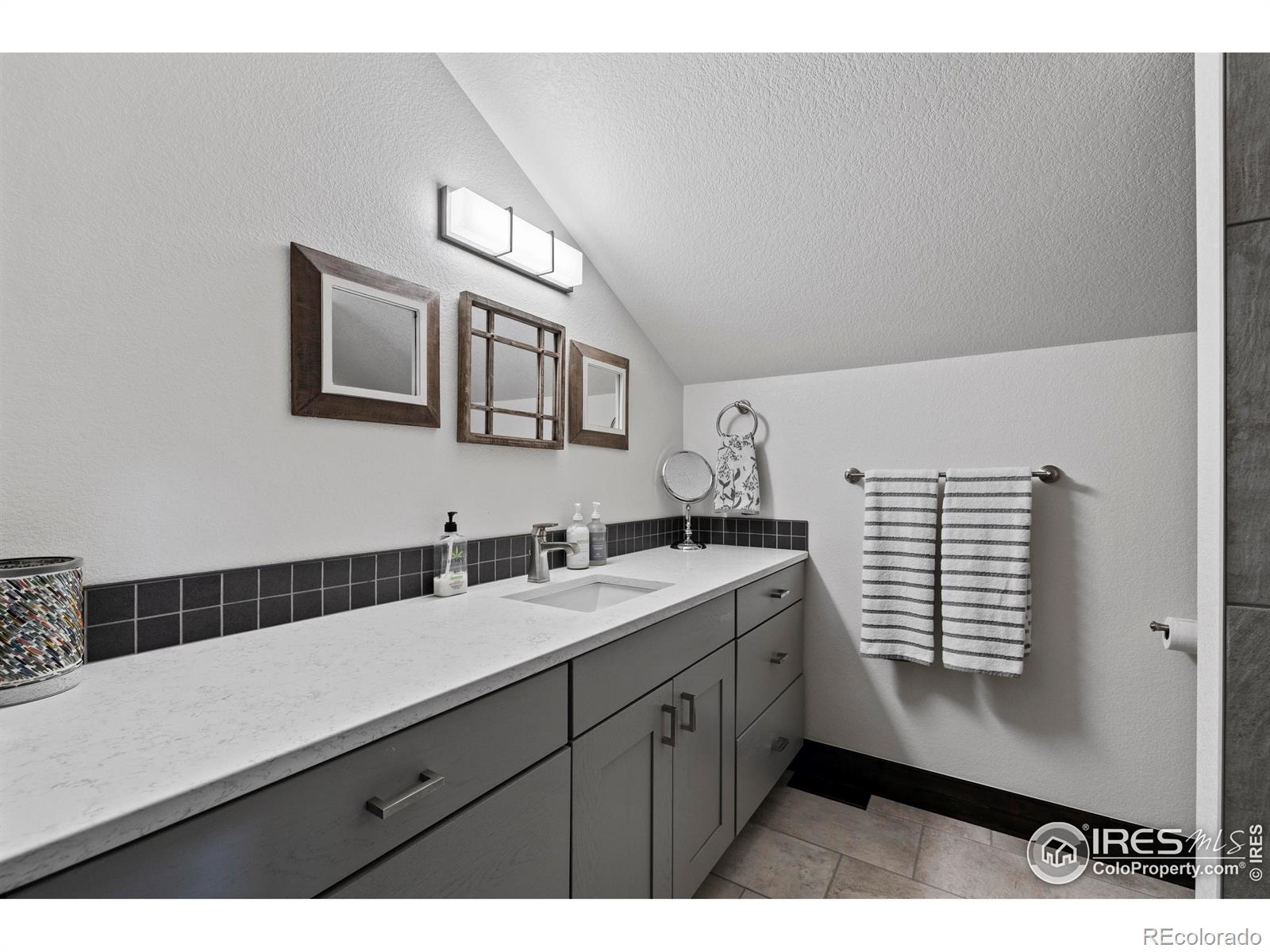 MLS Image #28 for 528  1/2 n overland trail,fort collins, Colorado