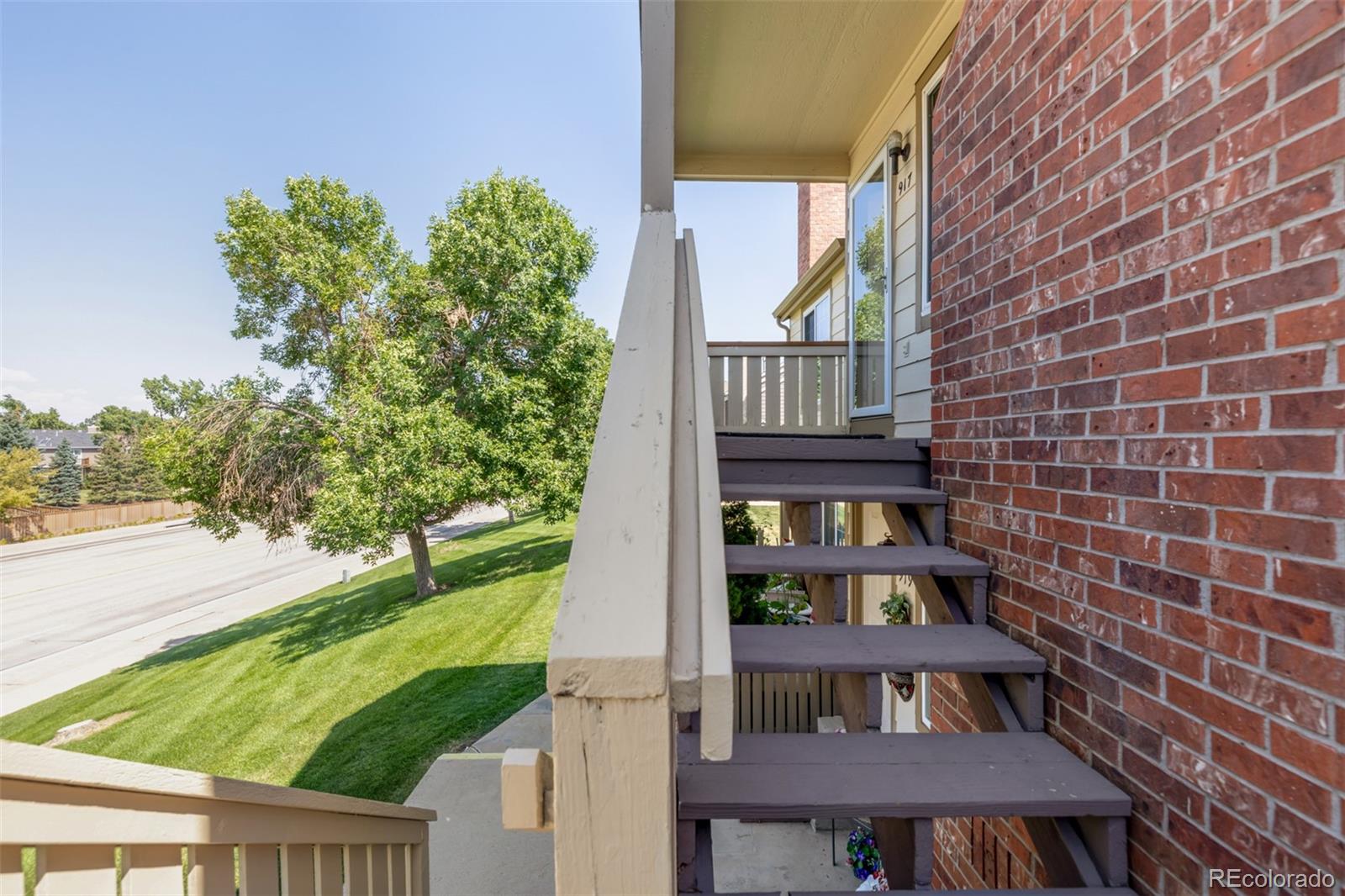 MLS Image #2 for 917  summer drive ,highlands ranch, Colorado