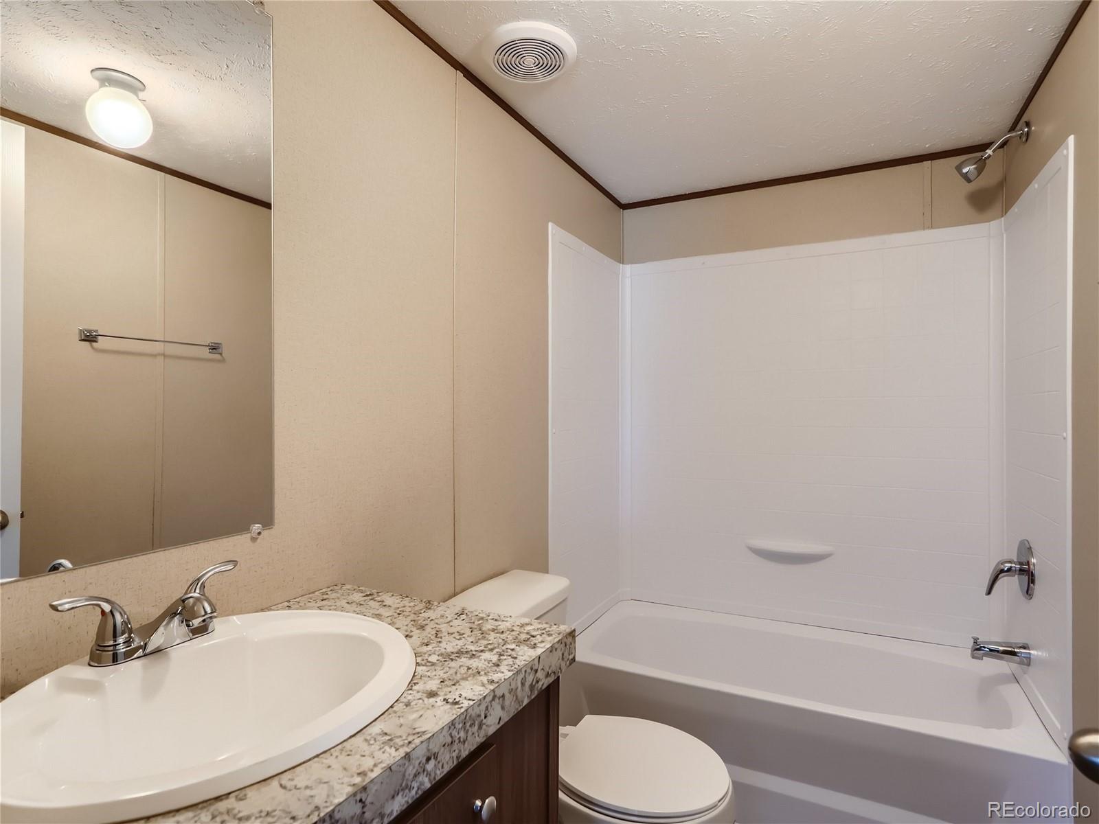 MLS Image #15 for 15288  nancy avenue,fort lupton, Colorado