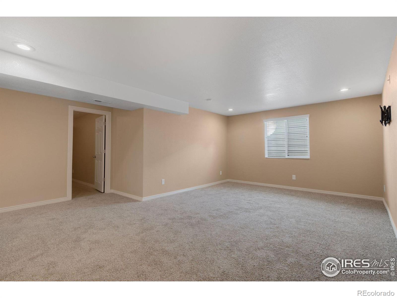 MLS Image #17 for 3537  dark star court,fort collins, Colorado