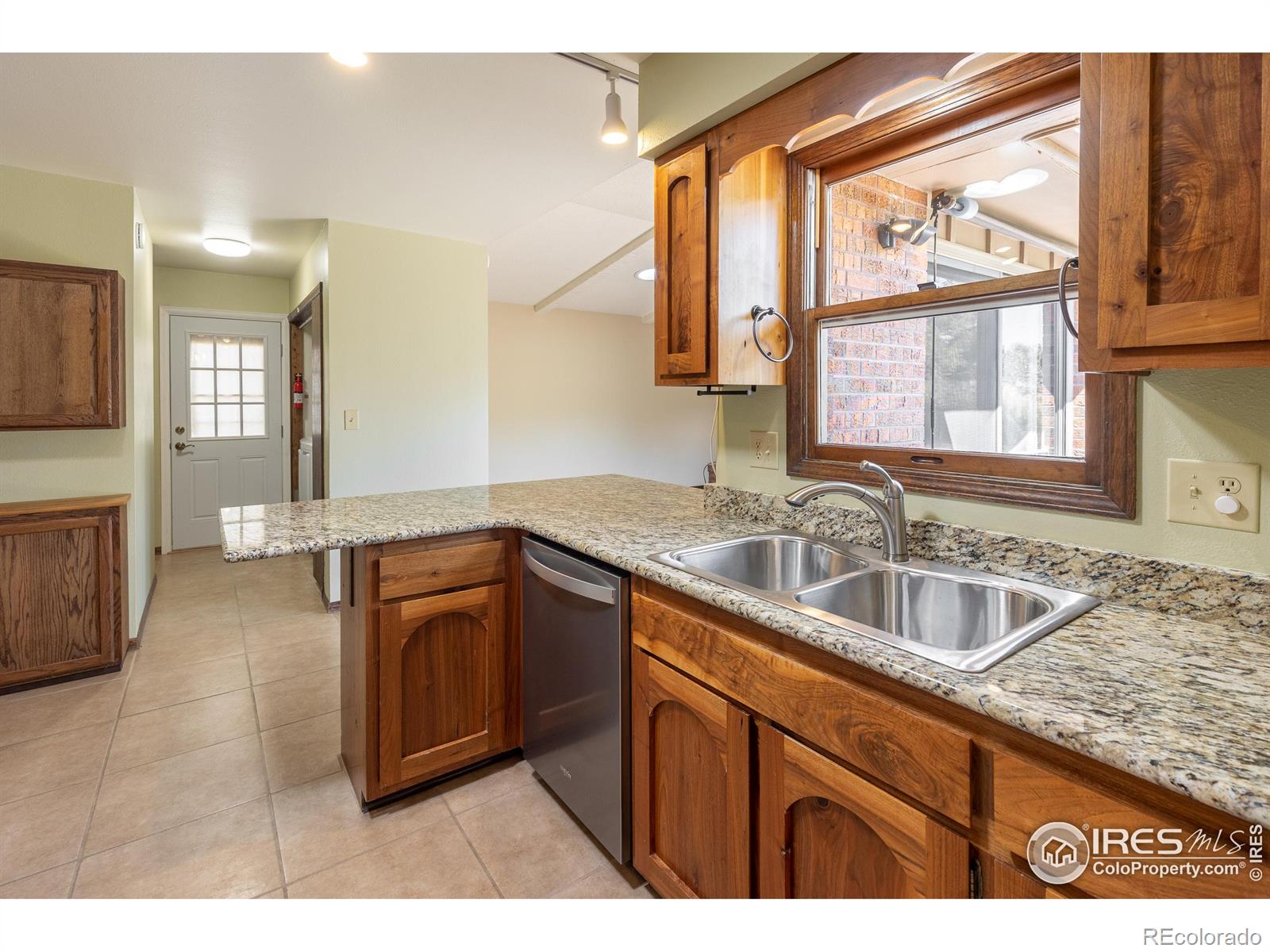 MLS Image #11 for 2629 w 28th street,loveland, Colorado