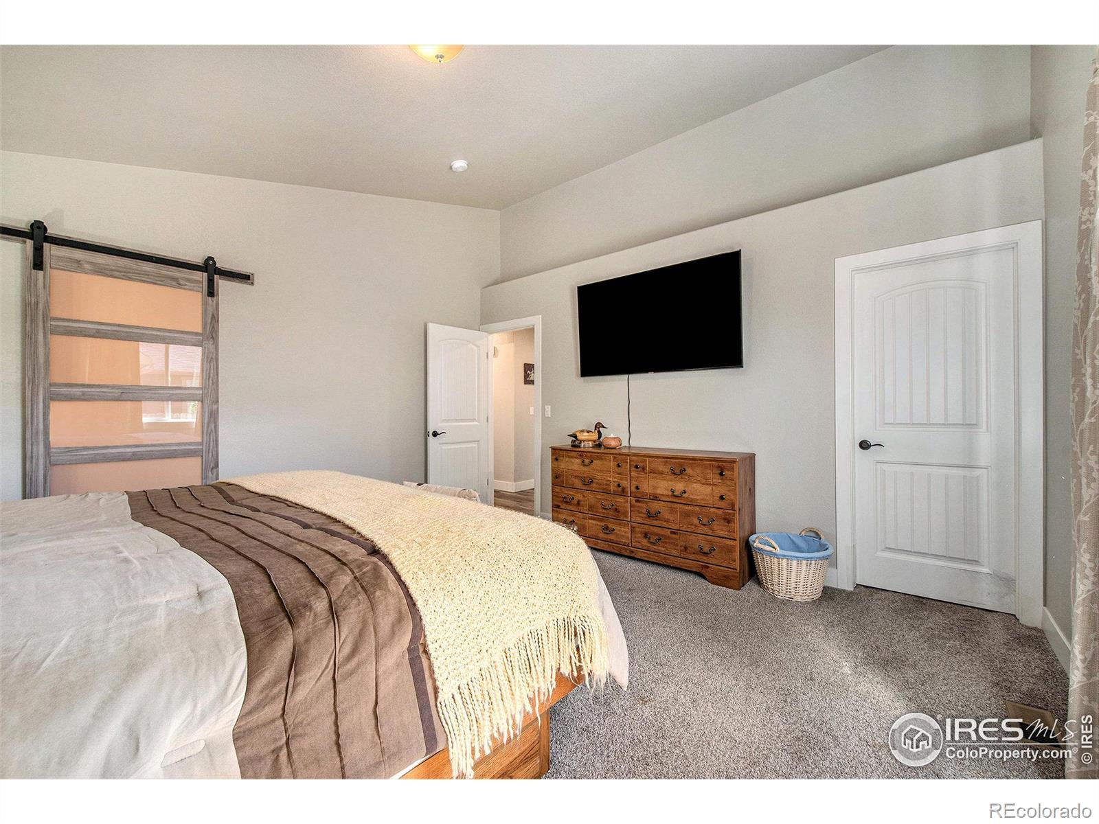 MLS Image #16 for 407  windgate court,johnstown, Colorado