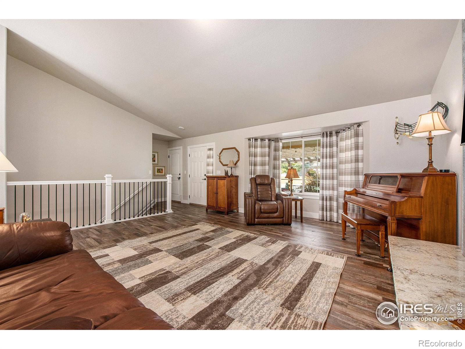 MLS Image #7 for 407  windgate court,johnstown, Colorado