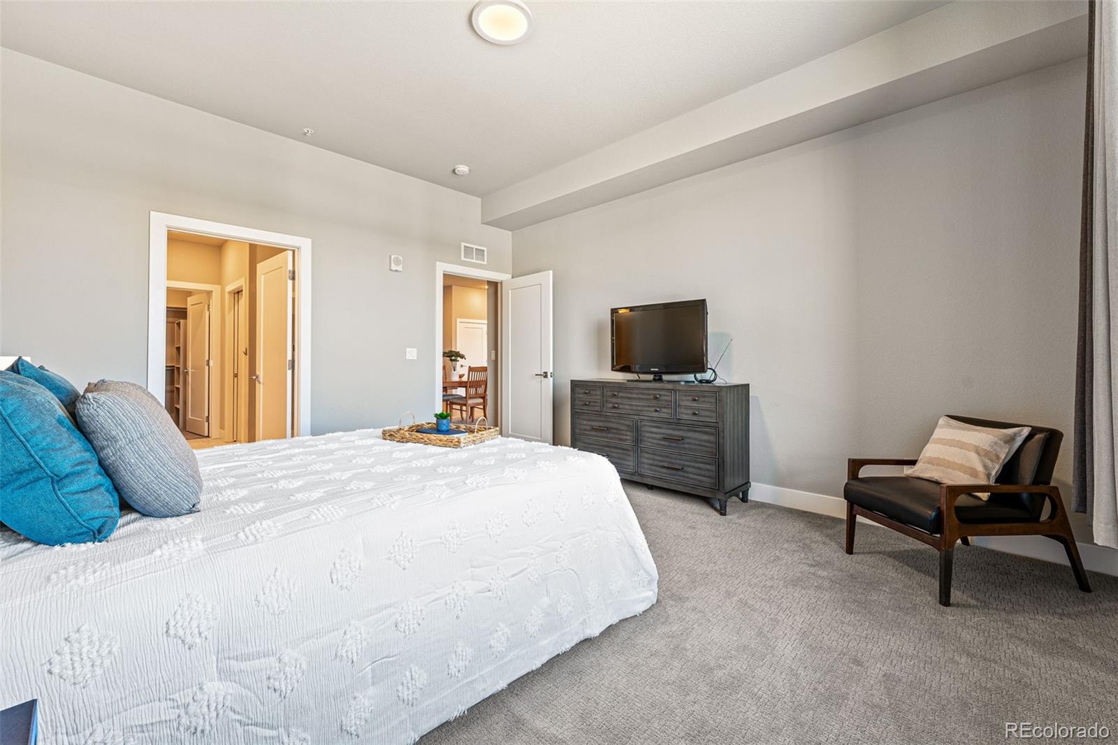 MLS Image #19 for 6618 e lowry boulevard 305,denver, Colorado